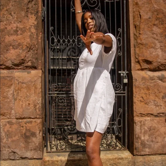 WHITE LINEN DRESS - Picture 6 of 9